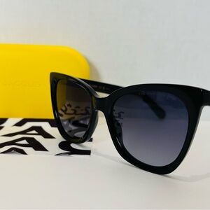 Authentic MARC JACOBS Black Sunglasses - New with Packaging